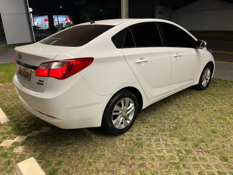 Hyundai HB20S 1.6 Premium (Aut) (Flex)