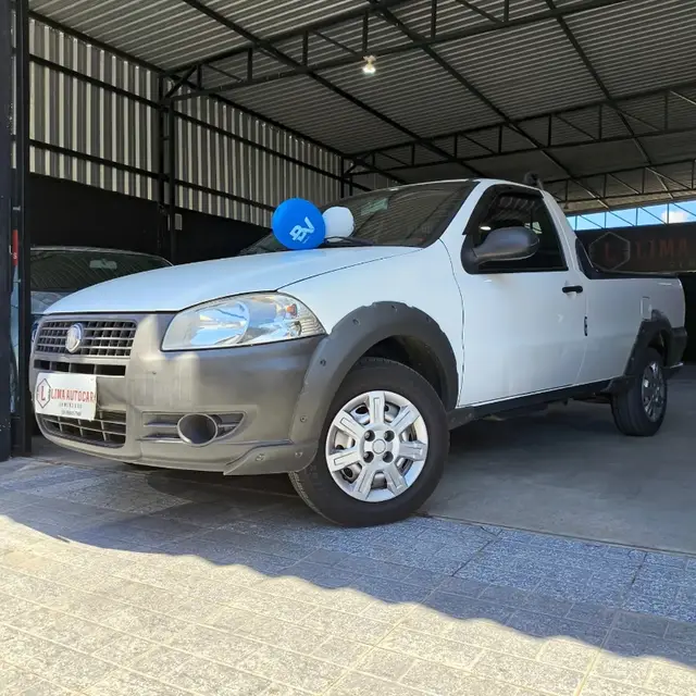 Carro Fiat Strada 2013 Working 1.4 (Flex)