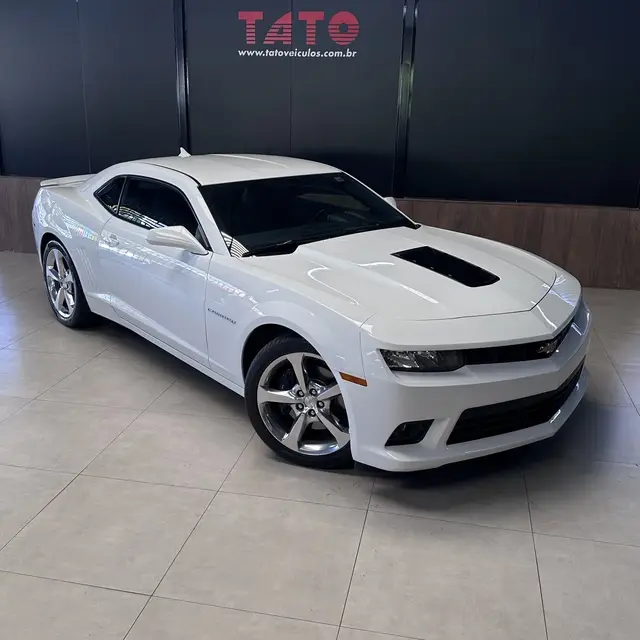 Carro Chevrolet Camaro 2014 SS 6.2