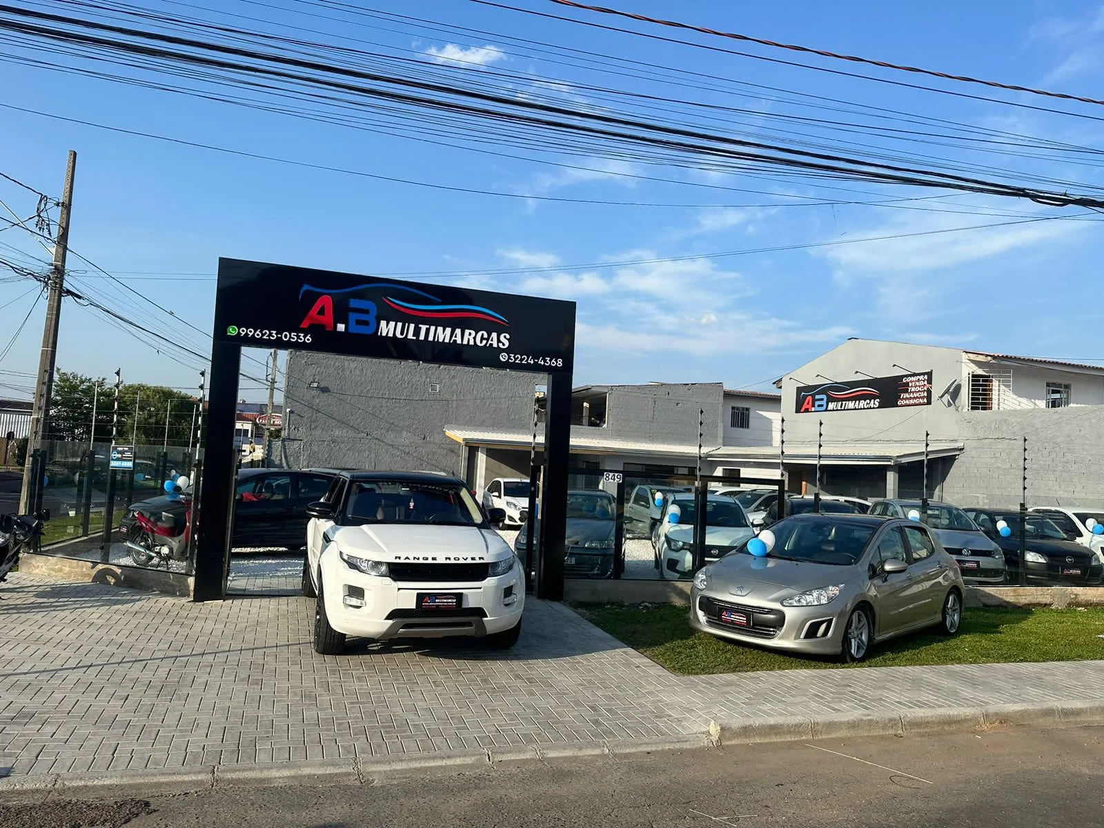 Fachada da loja Veículos à venda em A.B MULTIMARCAS - Curitiba - PR | Mobiauto