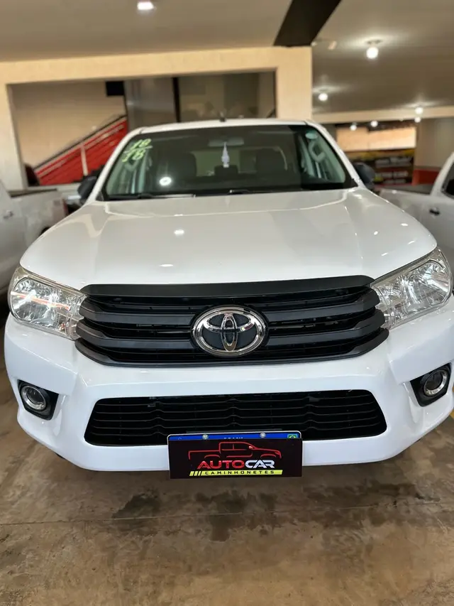 Carro Toyota Hilux Cabine Dupla 2018 Hilux 2.8 TDI SR CD Challenge 4x4 (Aut)