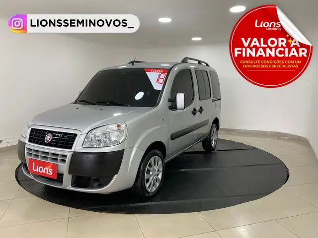 Carro Fiat Doblò 2018 Essence 1.8 5L (Flex)