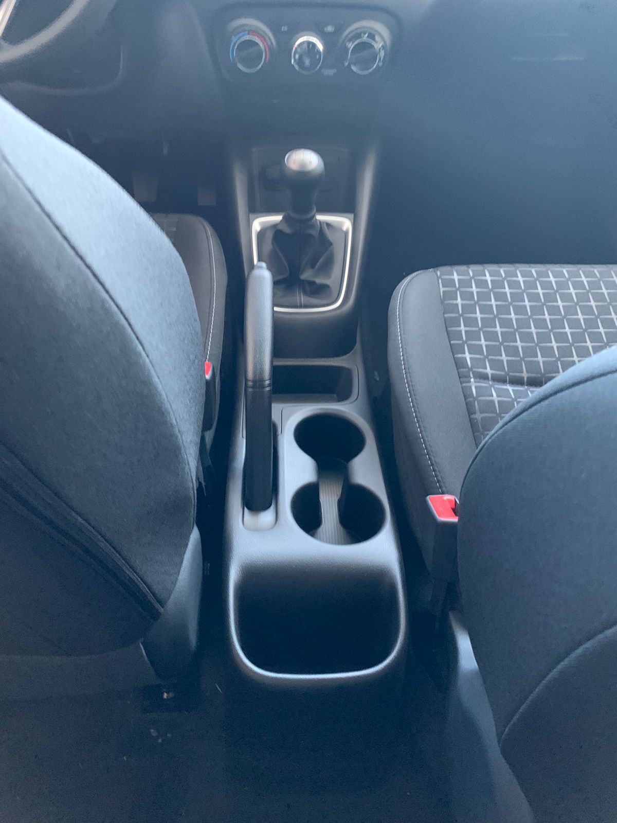 Hyundai-HB20-Comfort Plus 1.0 (Mec.)