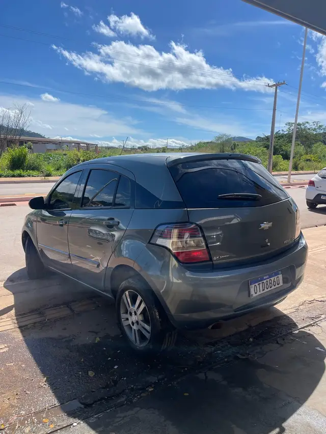 Carro Chevrolet Agile 2013 LTZ 1.4 8V (Flex)