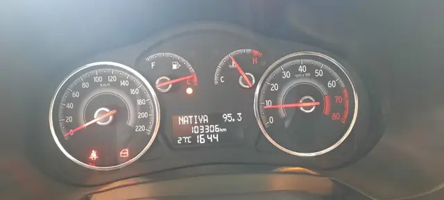 Carro Fiat Palio 2017 Essence 1.6 16V (Flex)