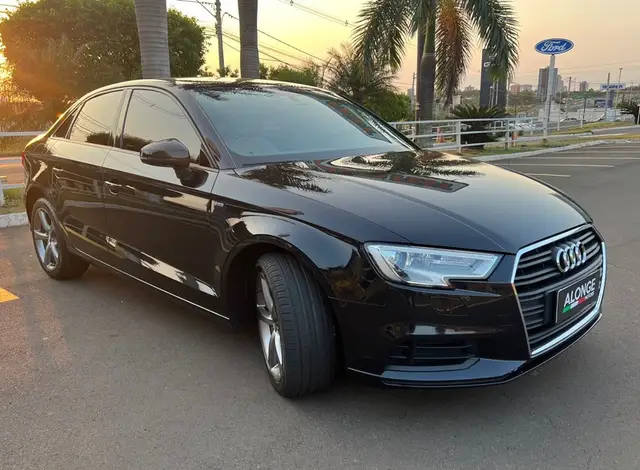 Carro Audi A3 2018 1.4 TFSI Ambiente Tiptronic (Flex)