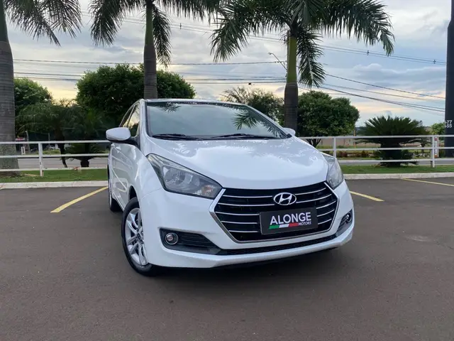 Carro Hyundai HB20S 2018 1.6 Comfort Plus (Flex)