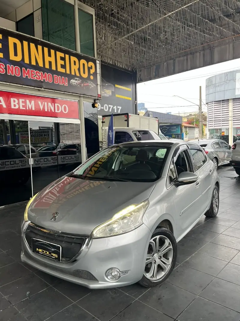 Peugeot 208 Griffe 1.6 16V (Flex)