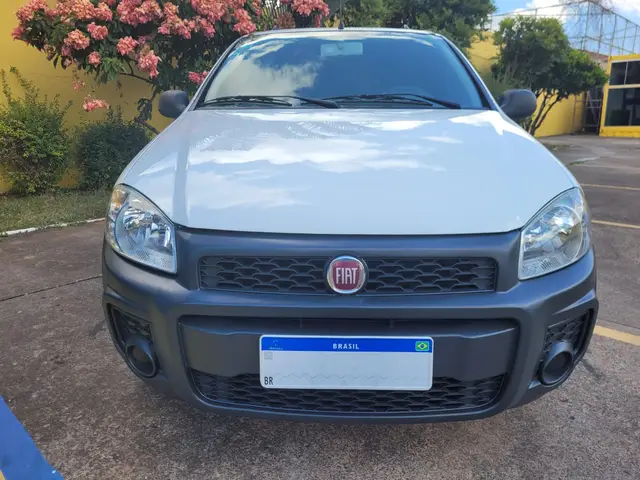 Carro Fiat Strada 2014 Working 1.4 (Flex)