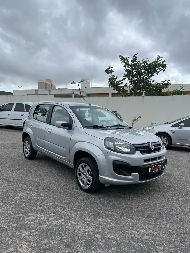 Fiat Uno Attractive 1.0