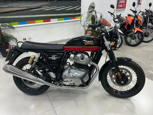 Carro Royal Enfield Interceptor 2023 648 cc