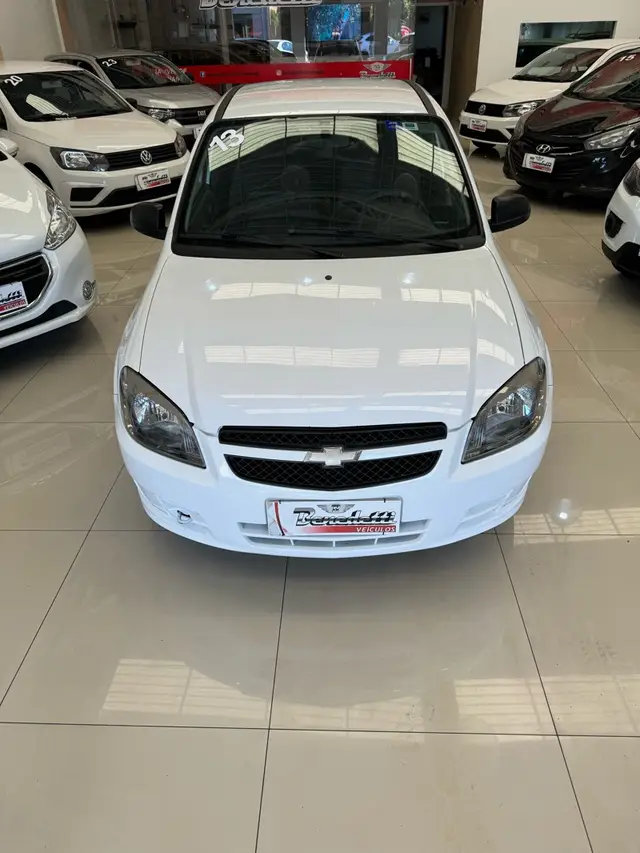 Carro Chevrolet Celta 2013 LS 1.0 (Flex) 2p