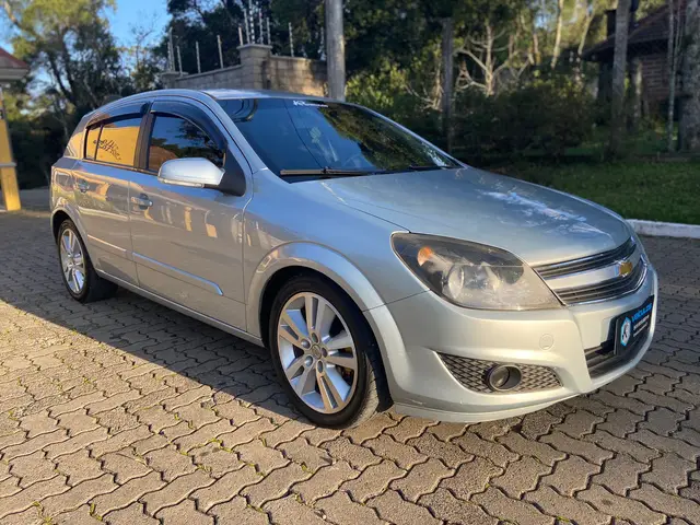 Carro Chevrolet Vectra GT 2011 2.0 8V (Flex)