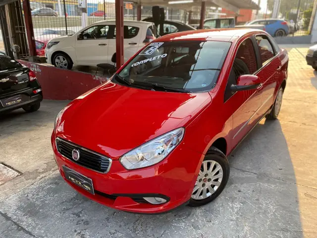 Carro Fiat Grand Siena 2018 Attractive 1.0 (Flex)