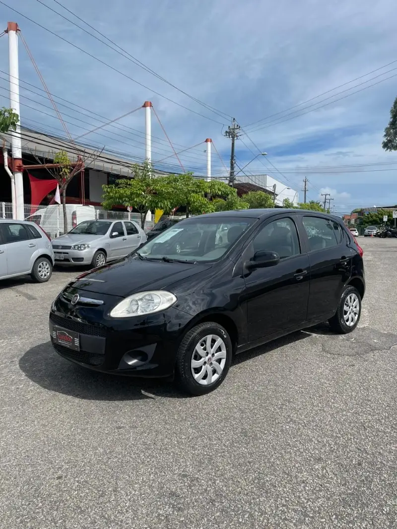 Fiat Palio Attractive 1.0 8V (Flex)