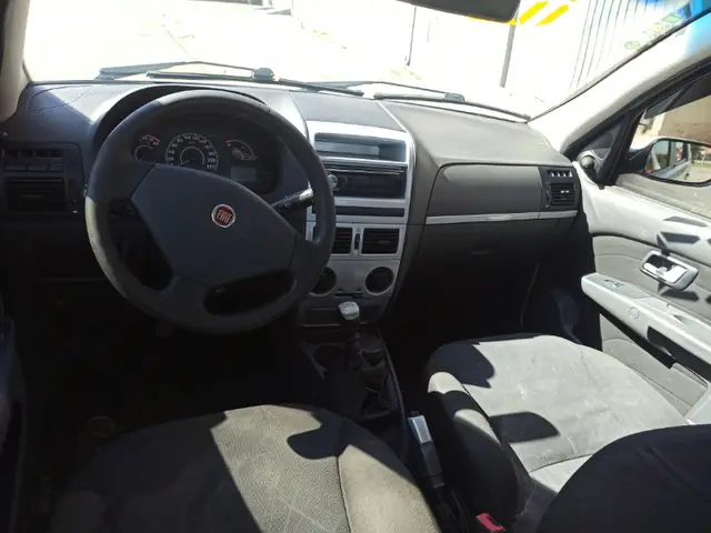 Carro Fiat Siena 2010 ELX 1.4 8V (Flex)