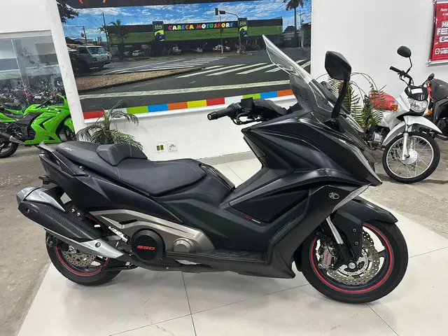 Carro Kymco Kymco 2022 AK 550i ABS
