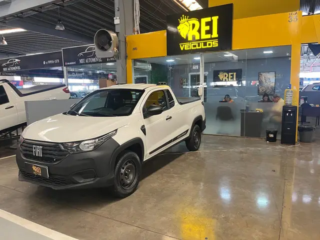 Carro Fiat Strada 2023 Endurance 1.4 Cabine Plus (Flex)