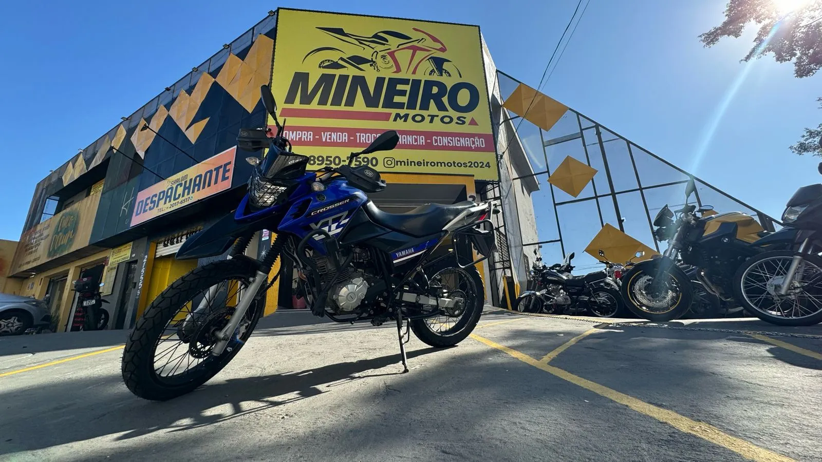 Fachada da loja Veículos à venda em MINEIRO MOTOS - São Paulo - SP | Mobiauto