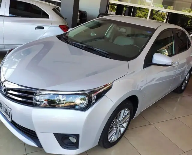 Carro Toyota Corolla 2015 Sedan 1.8 Dual VVT-i GLi (Flex)