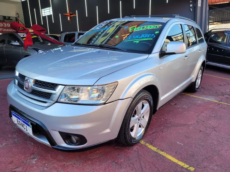 Fiat 2.4 16V Emotion (Aut)