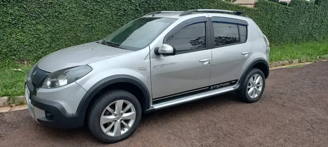 Carro Renault Sandero Stepway 2013 Hi-Flex 1.6 16V