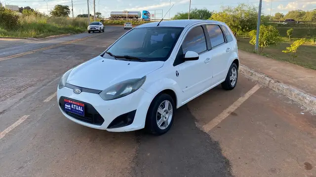 Carro Ford Fiesta Hatch 2014 S Plus 1.0 RoCam (Flex)
