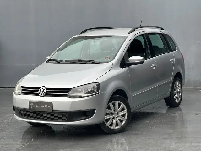 Carro Volkswagen SpaceFox 2013 1.6 8V Trend (Flex)