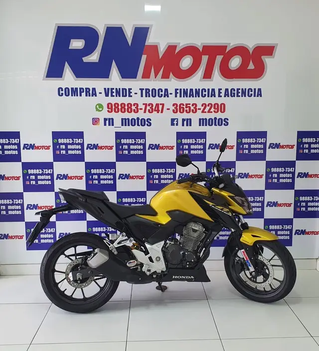 Carro Honda CB 300F Twister 2023 Standard