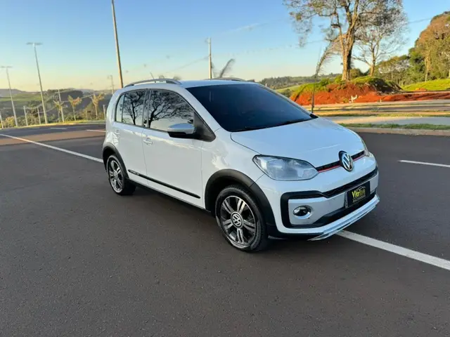 Carro Volkswagen Up! 2018 1.0 12v TSI E-Flex Cross