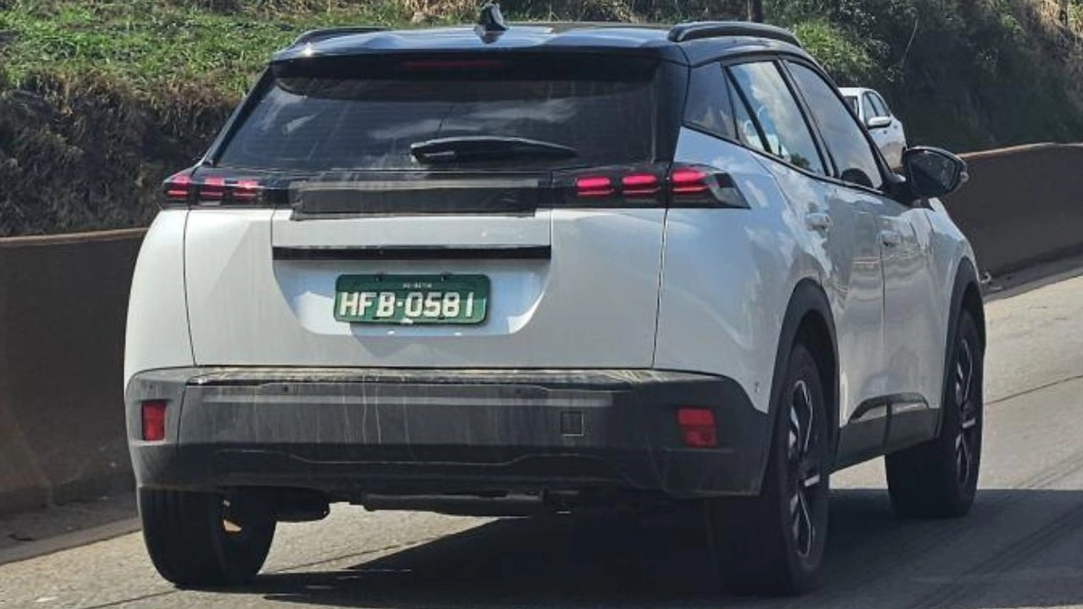 Segunda geração do SUV compacto está livre de disfarces