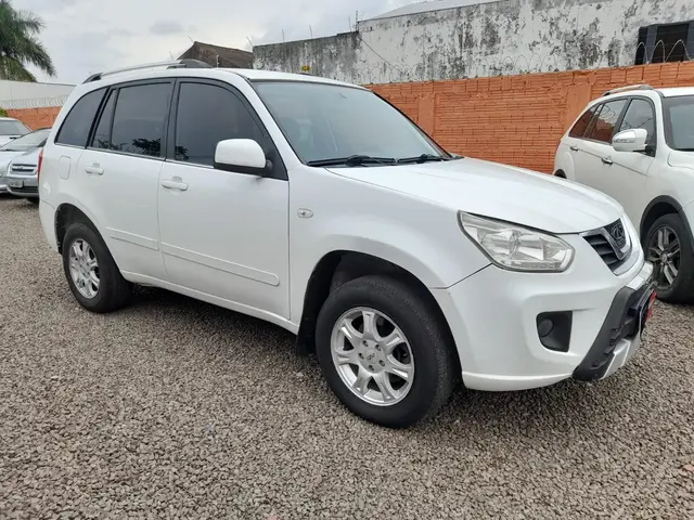 Carro CAOA Chery Tiggo 2014 2.0 16V (Aut)