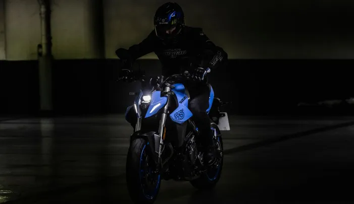 Lançamentos trazem novo motor bicilíndrico de 776 cm³ de 83 cv e 84 cv