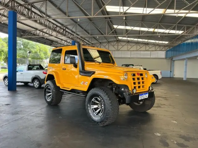 Carro Troller T4 2009 4x4 3.0 (teto rígido)