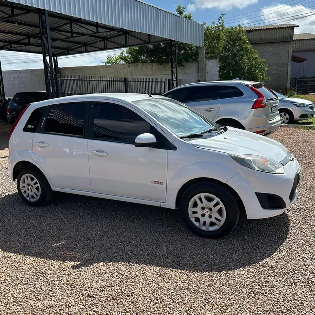 Carro Ford Fiesta Hatch 2013 SE Rocam 1.6 (Flex)