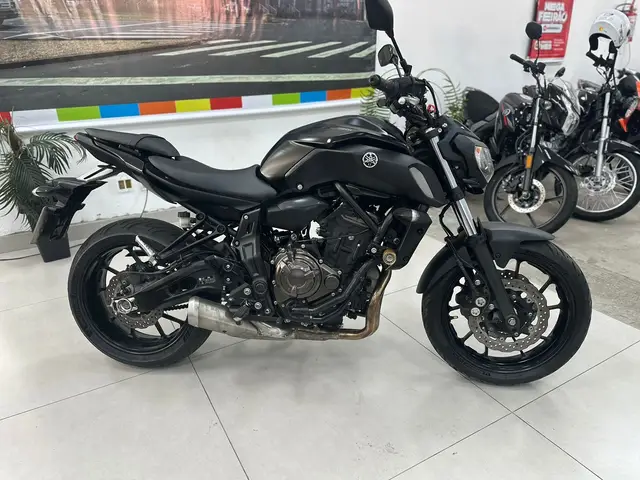 Moto Yamaha MT-07 2022 ABS