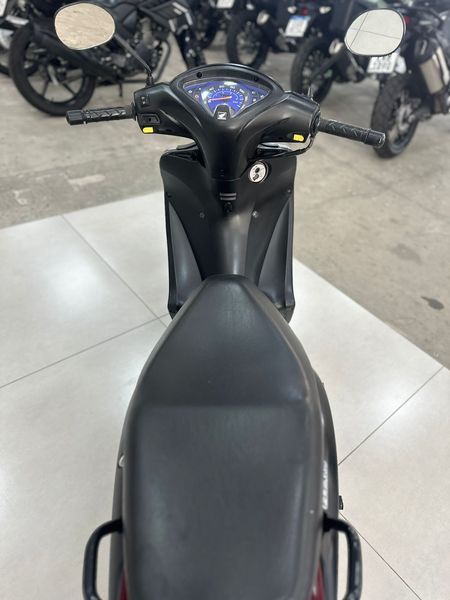 Biz 125i ES