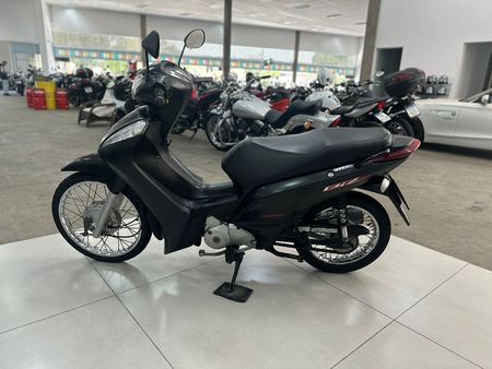 Biz 125i ES
