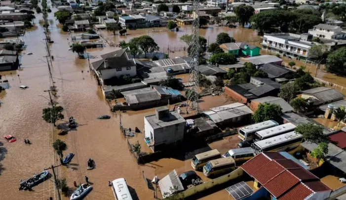 Catástrofe no Rio Grande do Sul e paralisação na Renault têm potencial para tirar de 50 mil a 60 mil carros novos do mercado 