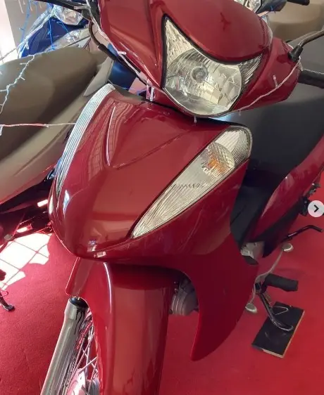 Moto Honda Biz 125i 2013 ES