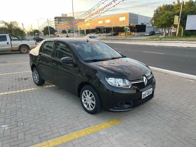 Carro Renault Logan 2014 Expression 1.0 16V (flex)