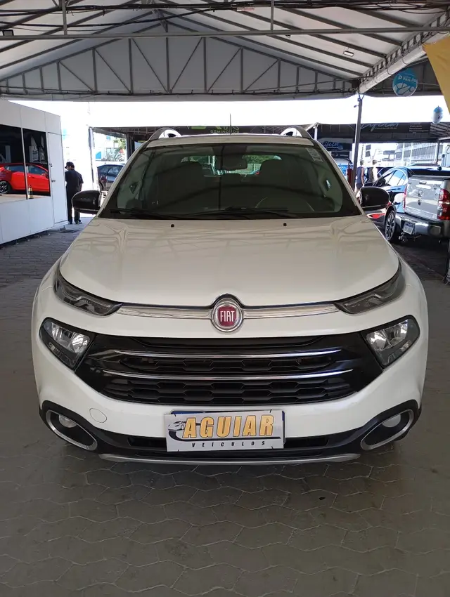 Carro Fiat Toro 2019 Volcano 2.0 diesel AT9 4x4