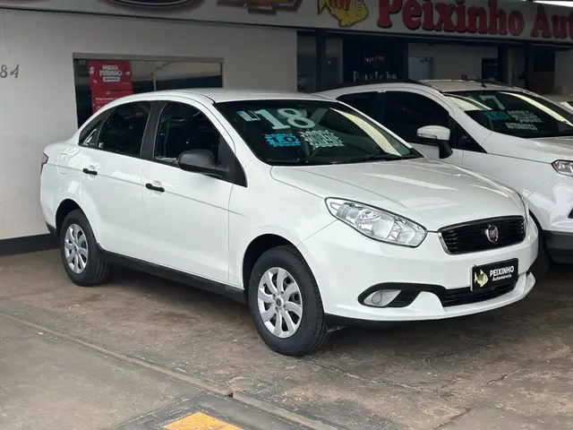 Carro Fiat Grand Siena 2018 Attractive 1.0 (Flex)