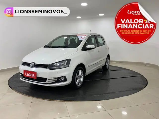 Carro Volkswagen Fox 2016 1.6 16v MSI Highline (Flex)