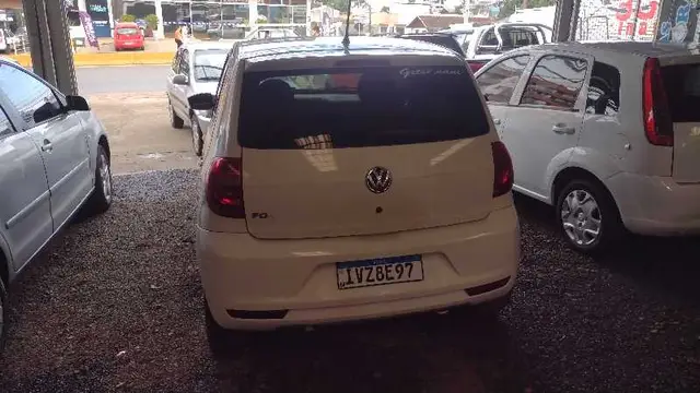 Carro Volkswagen Fox 2014 1.0 TEC (Flex) 2p