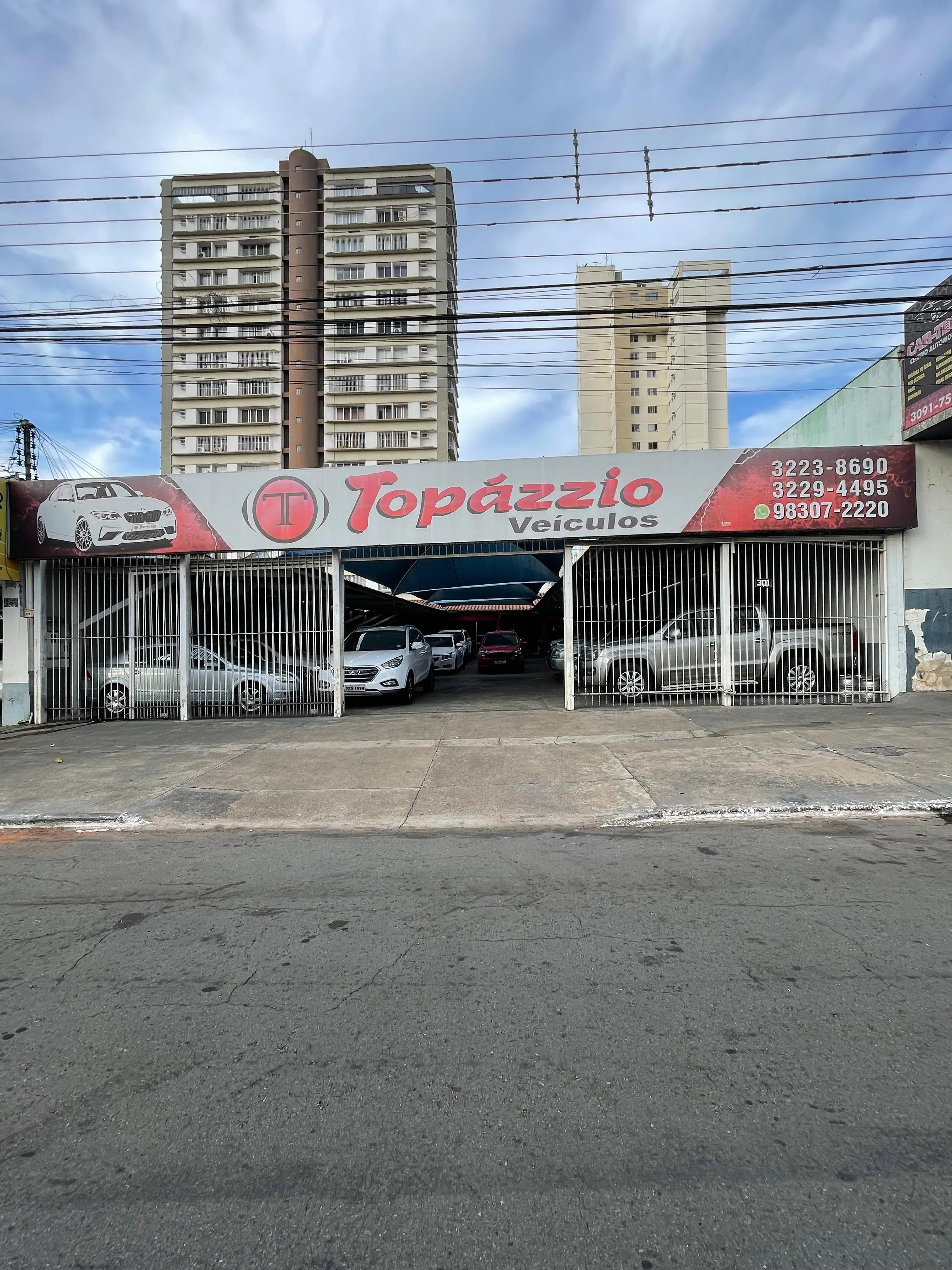 Fachada da loja Topazzio Veiculos - Goiânia - GO