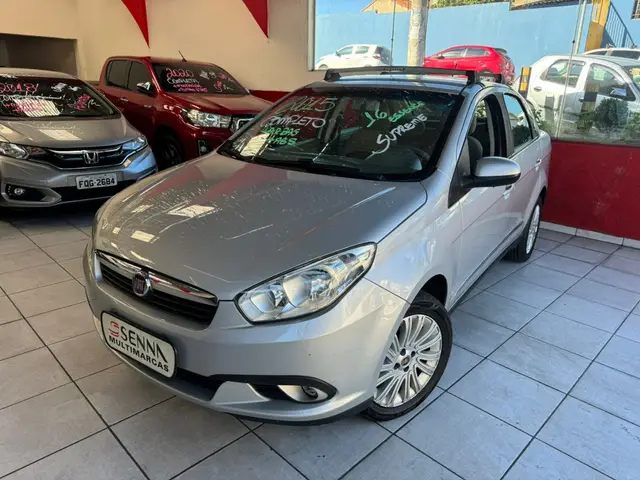 Carro Fiat Grand Siena 2015 Essence 1.6 16V (Flex)