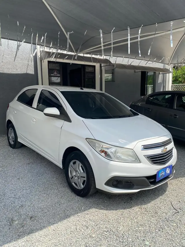 Carro Chevrolet Onix 2013 1.0 LT SPE/4