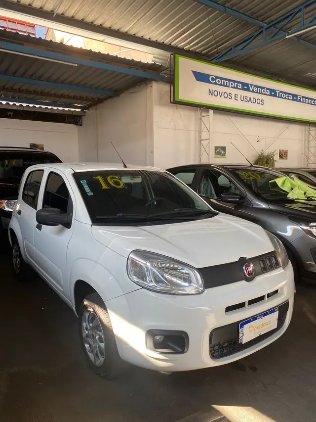 Carro Fiat Uno 2016 Attractive 1.0 (Flex) 4p