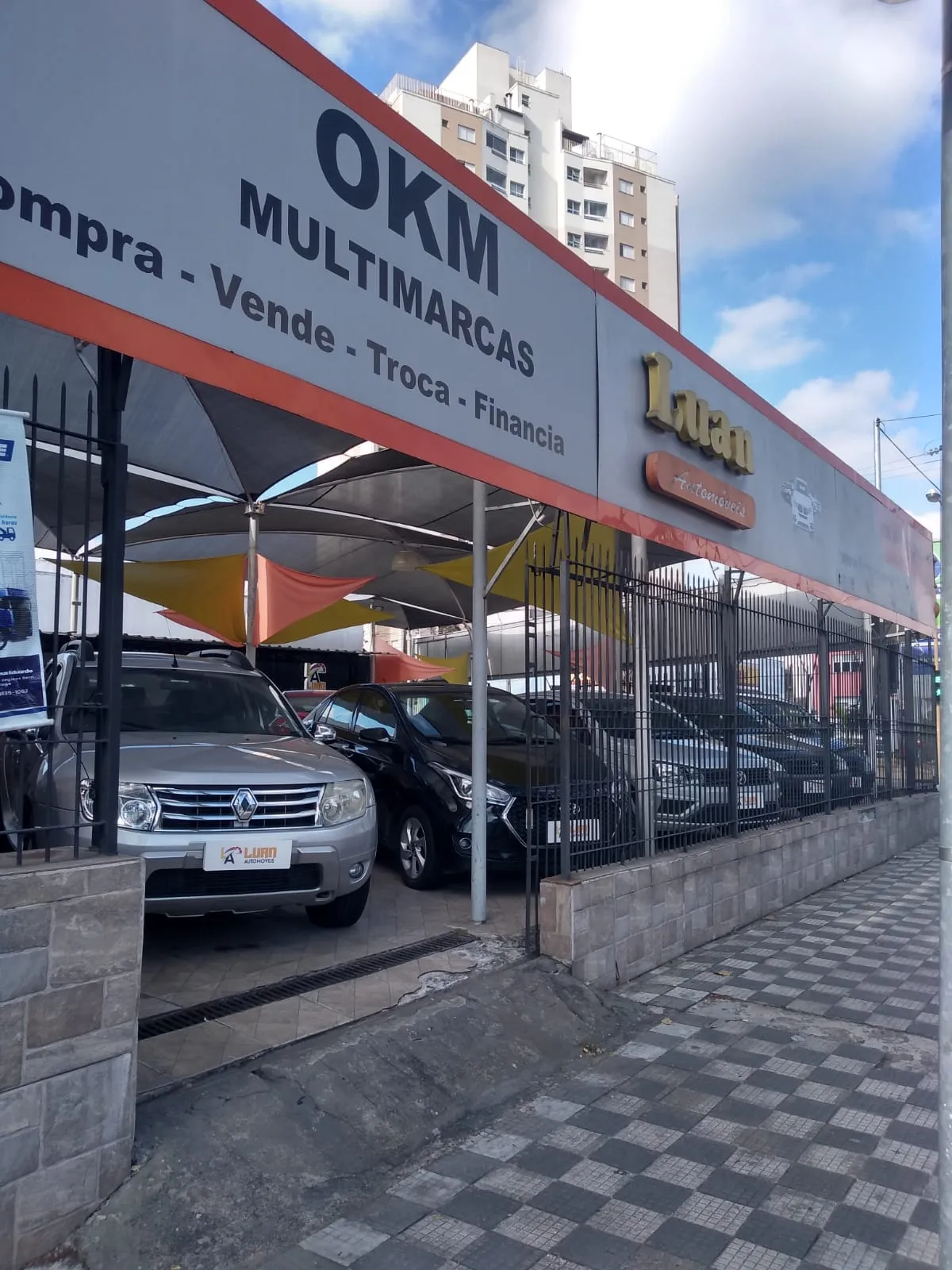 Fachada da loja Luan Automóveis - Jacareí - SP